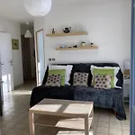 T2 Classé 2* Calme Au Coeur Du Village Provençale Apartamento *
