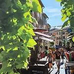 T2 Classé 2* Calme Au Coeur Du Village Provençale Apartamento